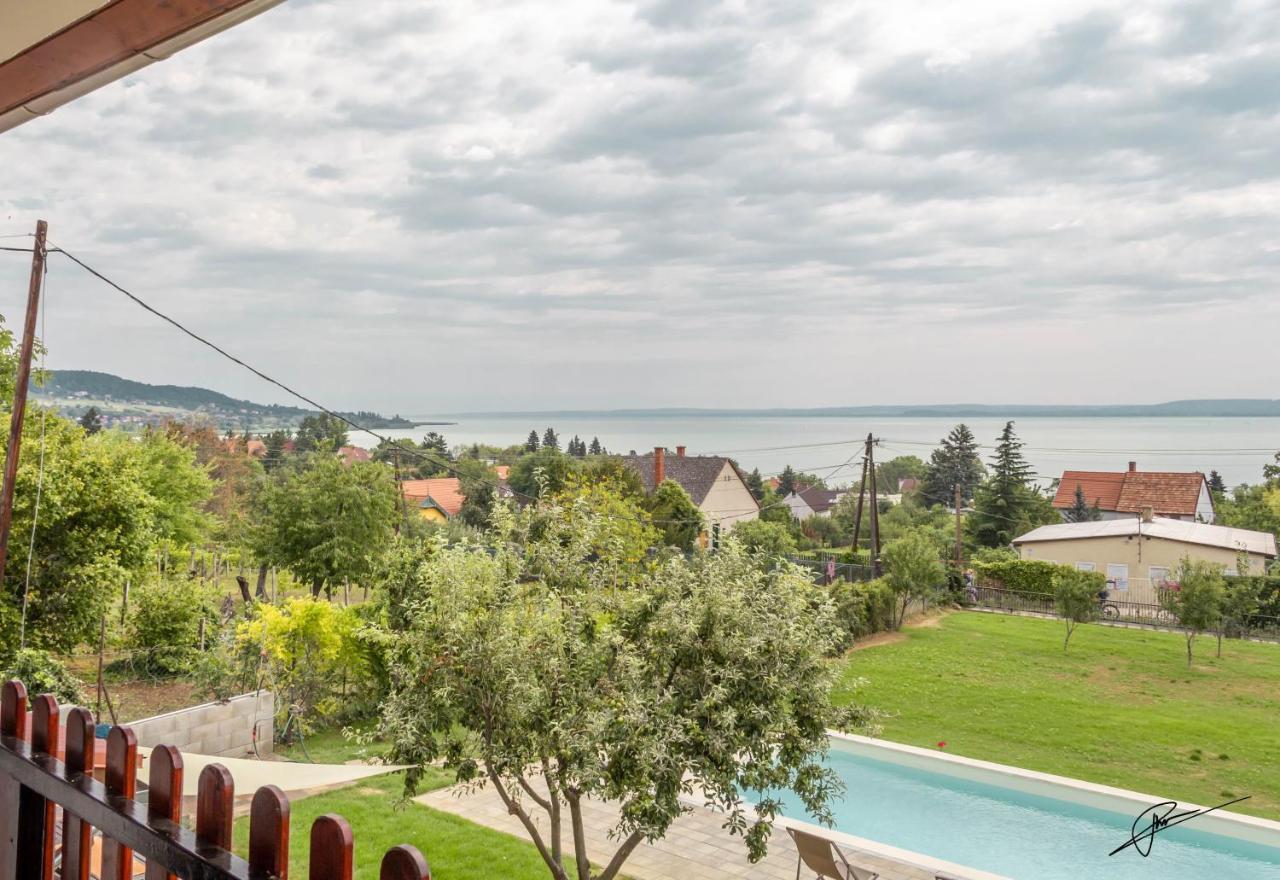 Villa Omega à Bytom Extérieur photo