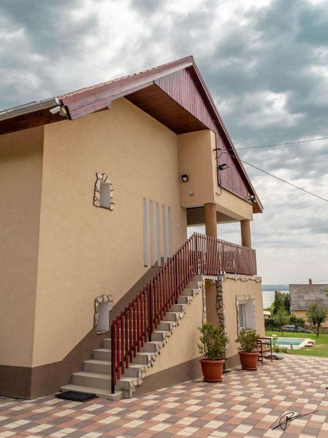 Villa Omega à Bytom Extérieur photo